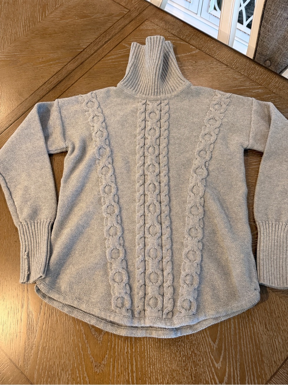 L.L. Bean Light Gray 100%Cotton Cable Knit Turtleneck Sweater Medium